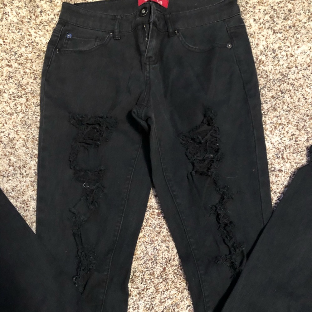 Black Destroyed skinny jeans